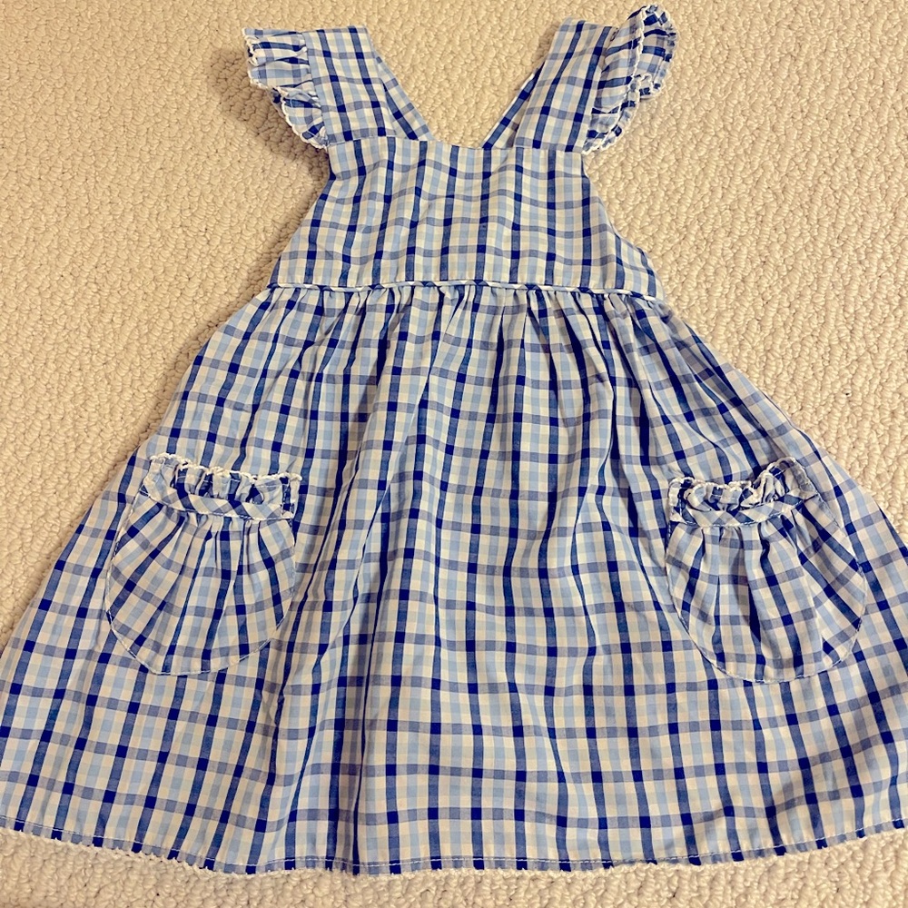 Little English girls dress size 2T. Excellent condition.
